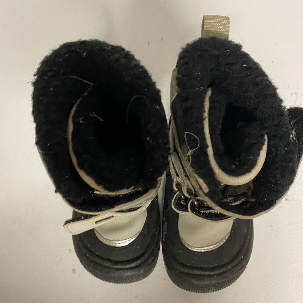 Kids snow boots